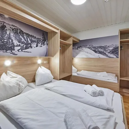 Ski & Bike Appartements Forsthaus Apartment *