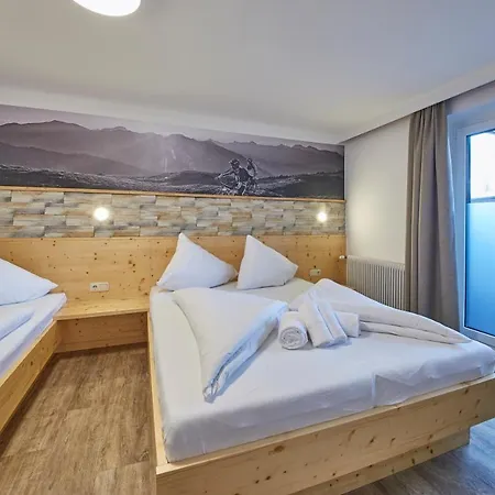 Ski & Bike Appartements Forsthaus Apartment