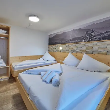 Apartment Ski & Bike Appartements Forsthaus Saalbach-Hinterglemm