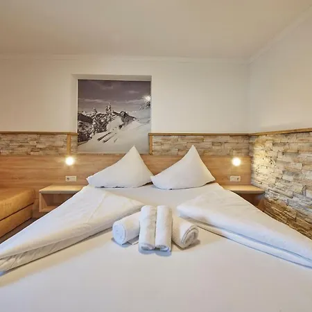 Ski & Bike Appartements Forsthaus *