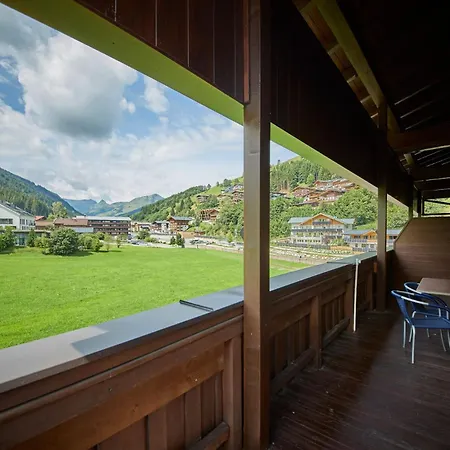 Apartment Ski & Bike Appartements Forsthaus Saalbach-Hinterglemm