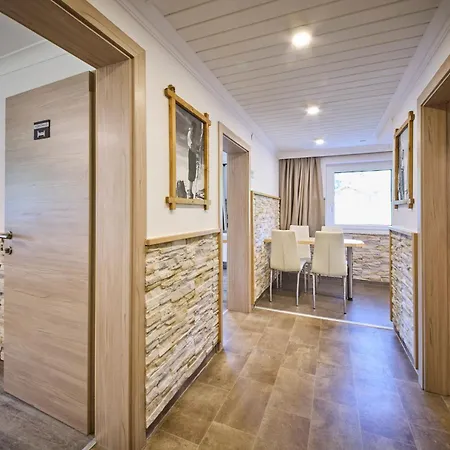 Ski & Bike Appartements Forsthaus Apartment *