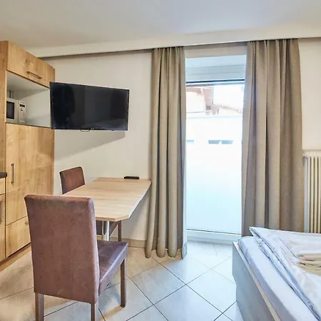 Ski & Bike Appartements Forsthaus Apartment *
