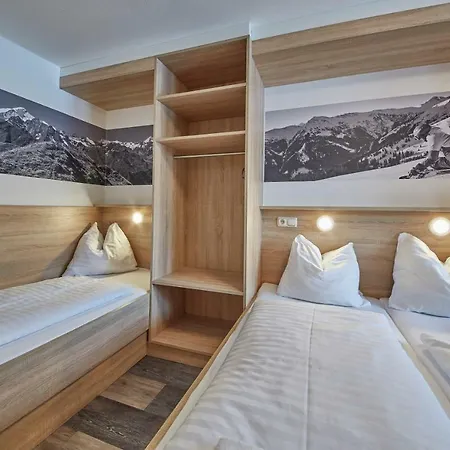 Apartment Ski & Bike Appartements Forsthaus Saalbach-Hinterglemm