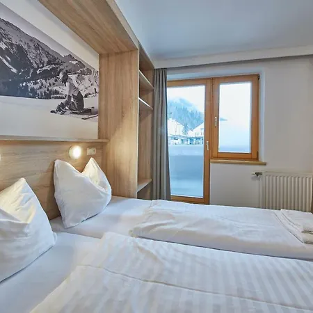 Apartment Ski & Bike Appartements Forsthaus Saalbach-Hinterglemm