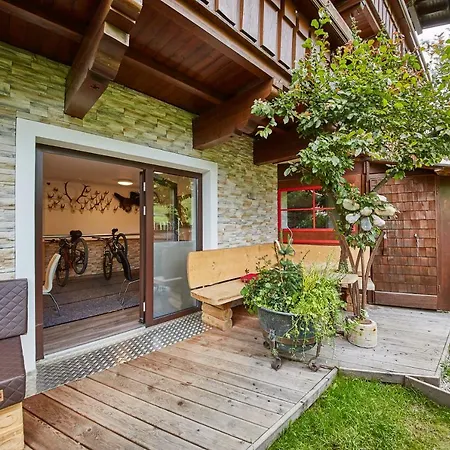 Ski & Bike Appartements Forsthaus * Saalbach-Hinterglemm